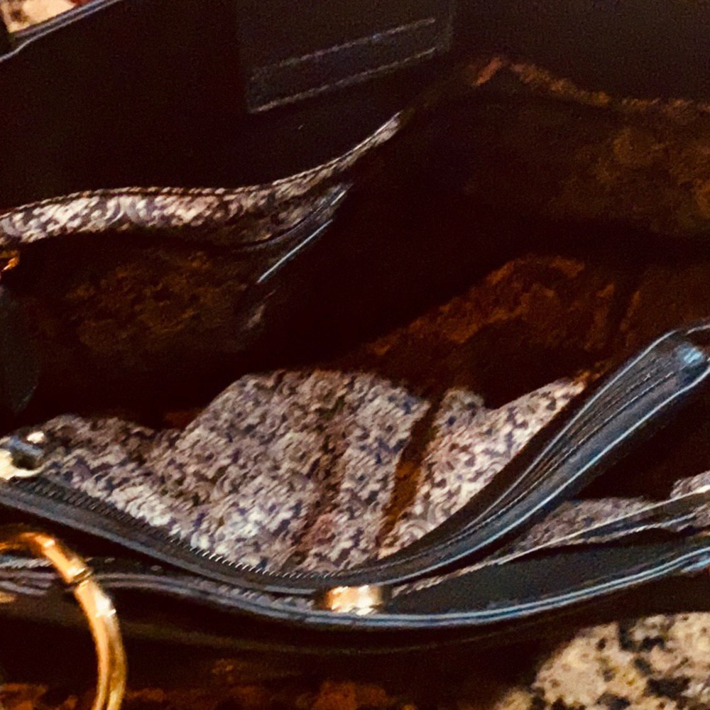 Nanette Lepore Gorgeous Vegan Leather Shoulder bag - Picture 6 of 12